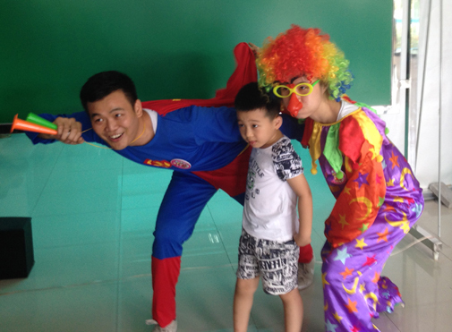 小丑医生下基层 缤纷六一欢乐行——小丑医生珠海市斗门区妇幼保健院义诊活动圆满结束