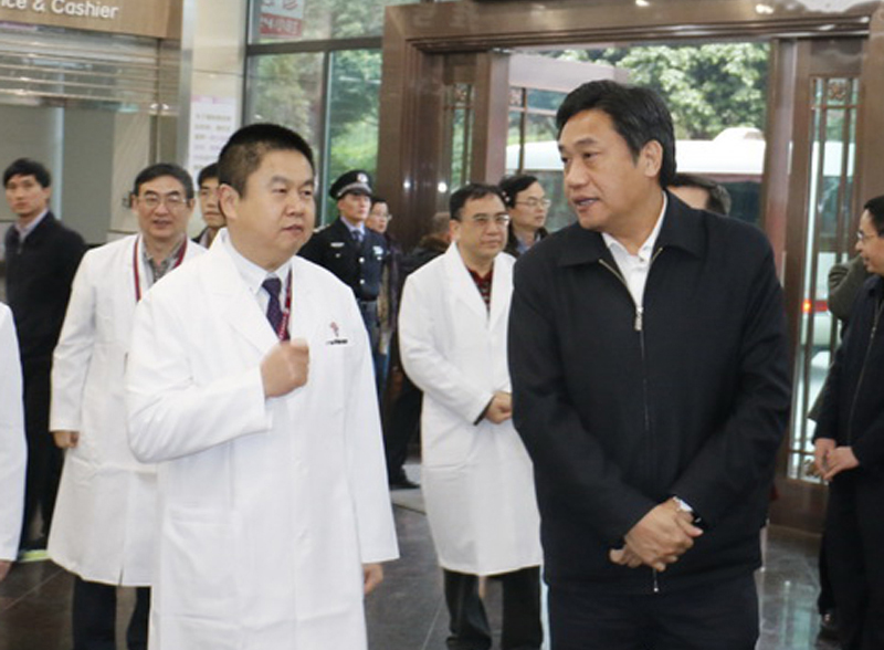 邓海光副省长、陈元胜主任等领导来院调研慰问