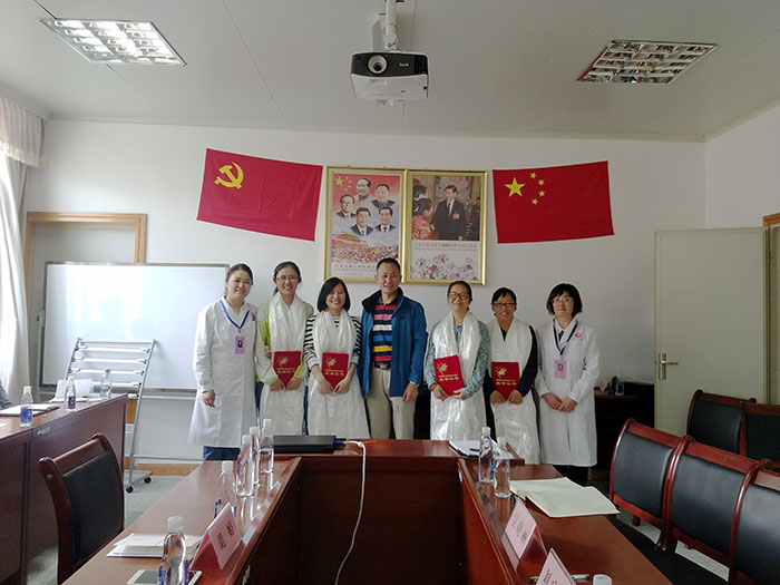 我院援助林芝妇幼保健院创建二甲援藏小组完成使命顺利返穗